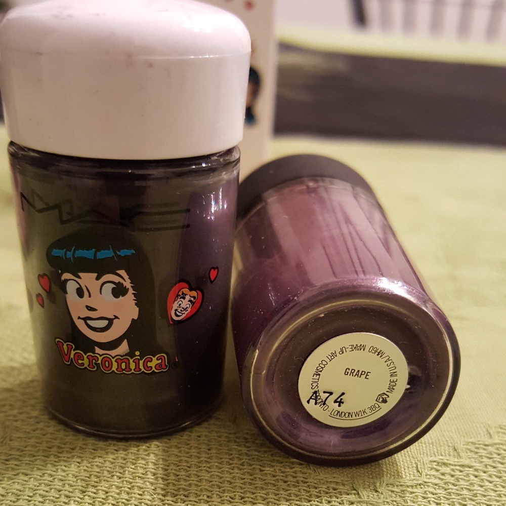 Authentic MAC 1/4 tsp pigment samples (5 colors)